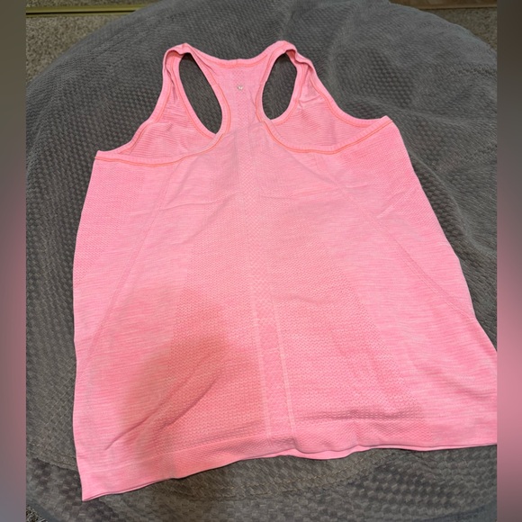 Lululemon Swifly Tech Racerback - Picture 2 of 3